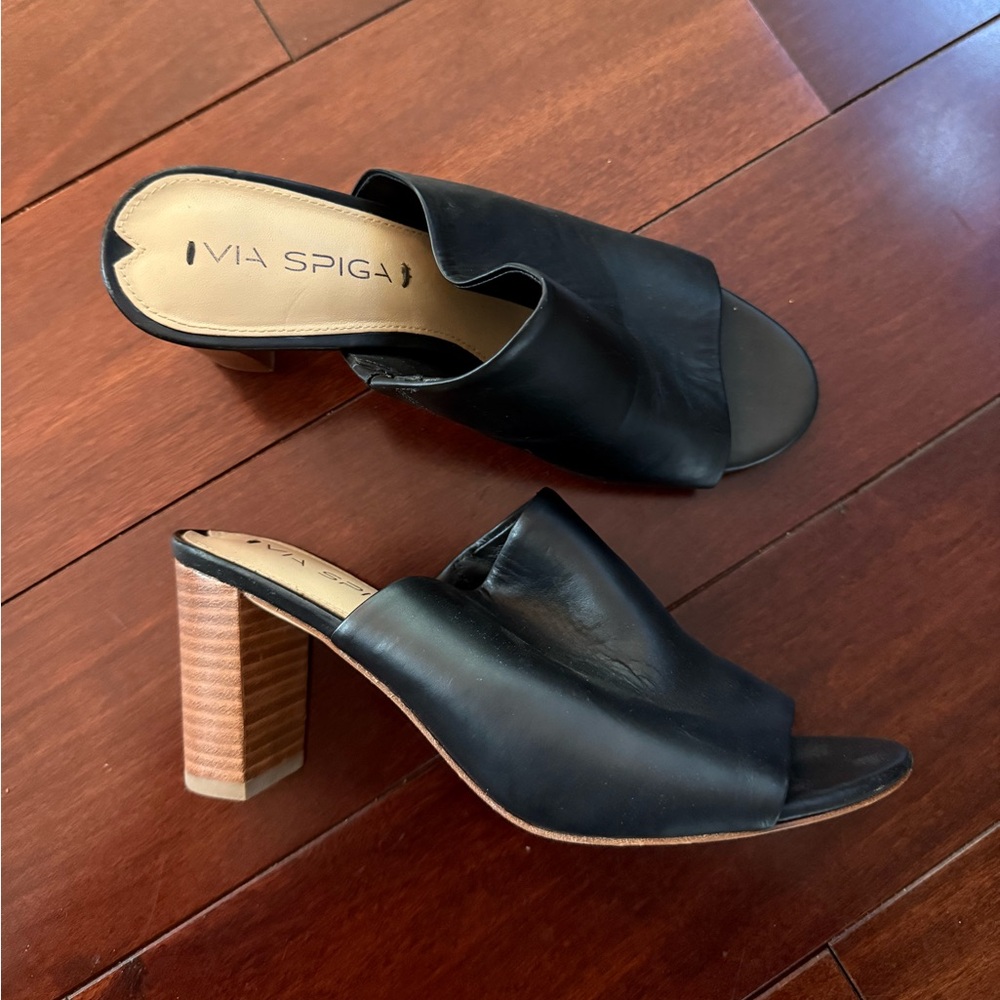 Via Spiga Black Leather Mules